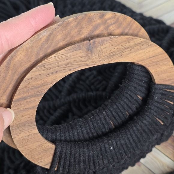 Danielle Nicole Macrame Crochet Black Bag With Wood Handle & Crossbody Strap - Picture 7 of 14